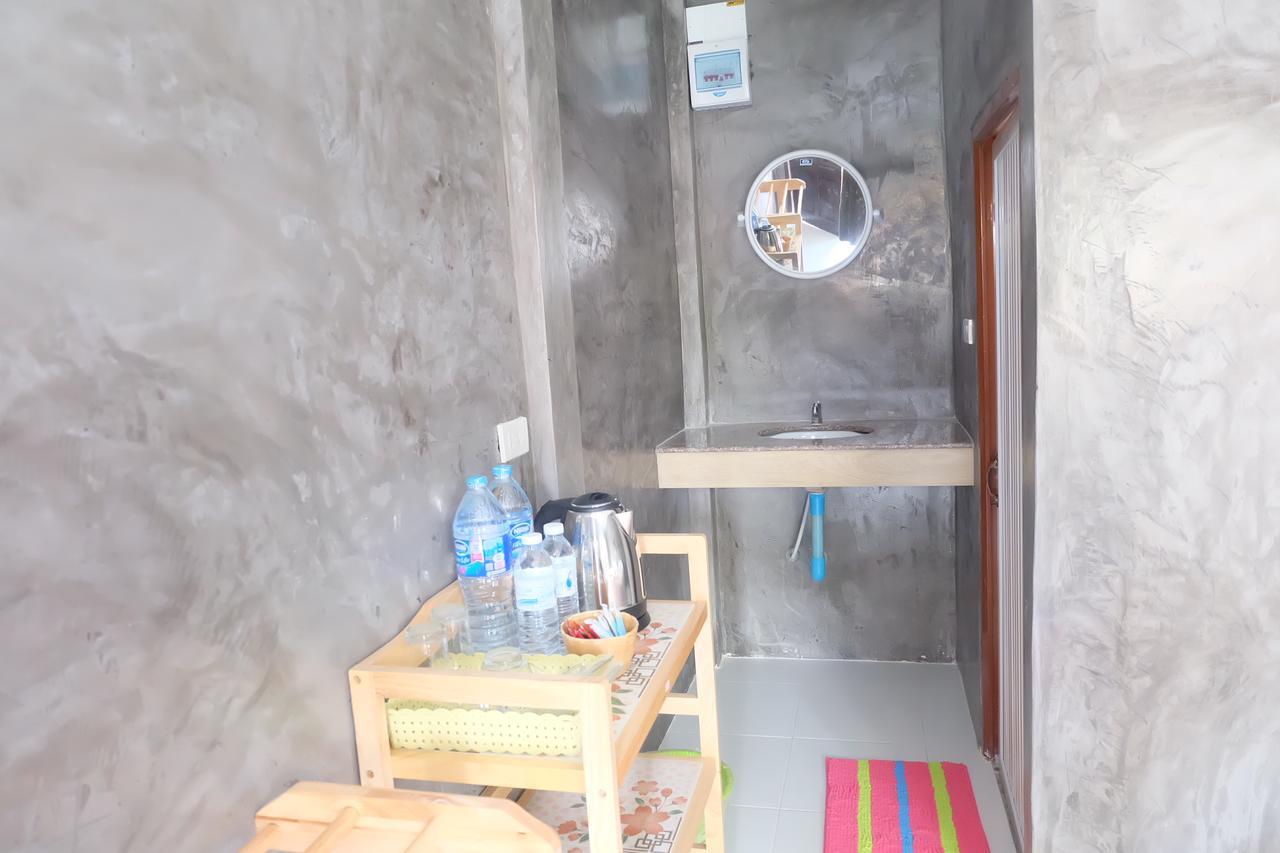 Monkey Bungalow Ko Lanta エクステリア 写真